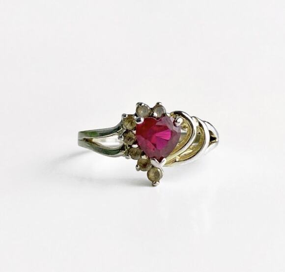 Unbranded Jewelry - 925 Sterling Silver Spinel "Heart" Ring Size 9